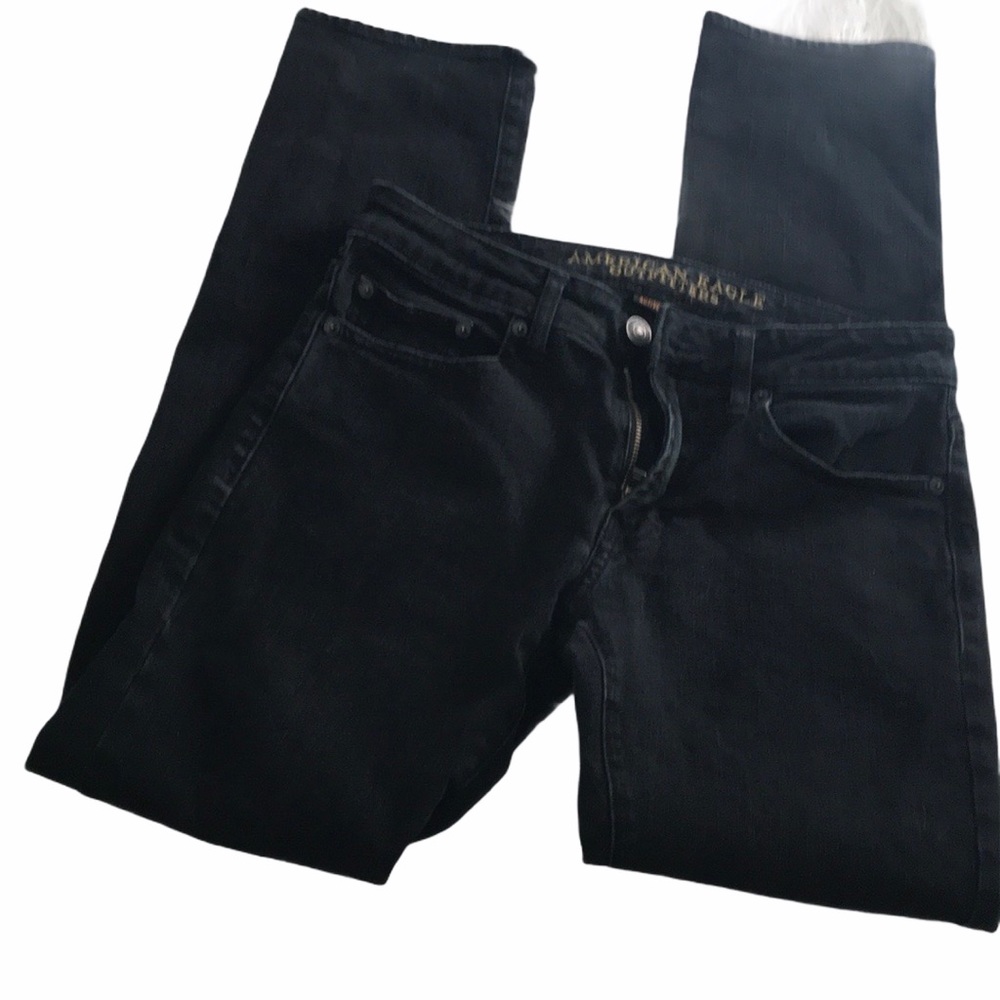 American Eagle Slim Straight Jeans